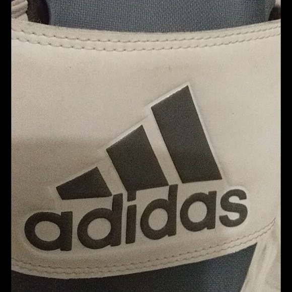 Adidas unisex slides size 8 - Picture 2 of 2